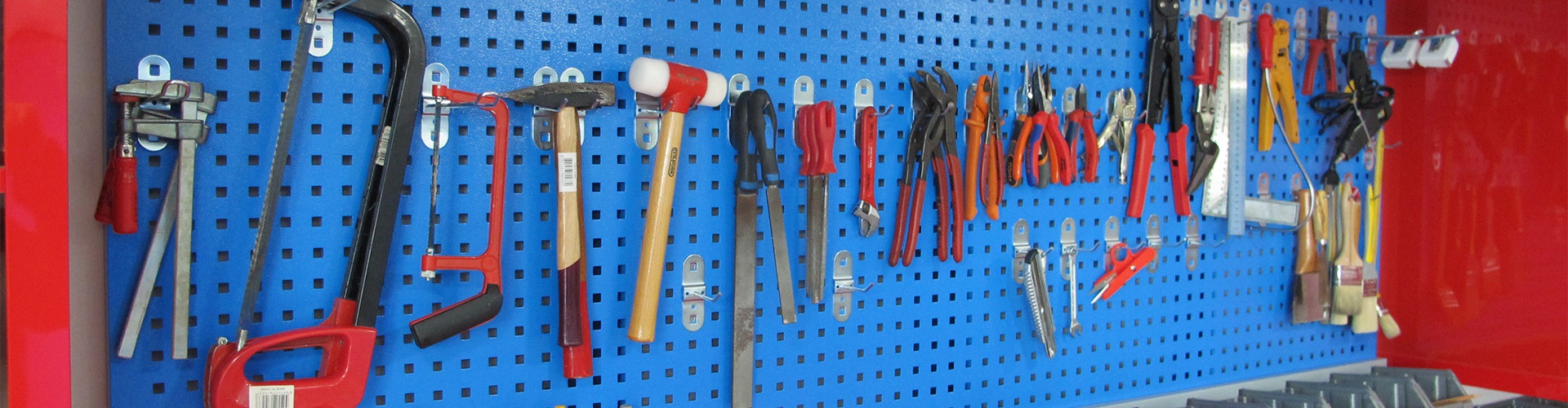 Takım Asma Panoları ve Takım Asma Kancaları